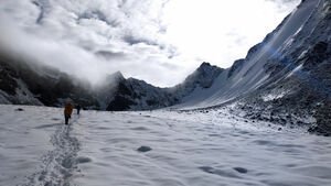 Вид с горы Ак-Оюк. Алтай, район г.Белуха.